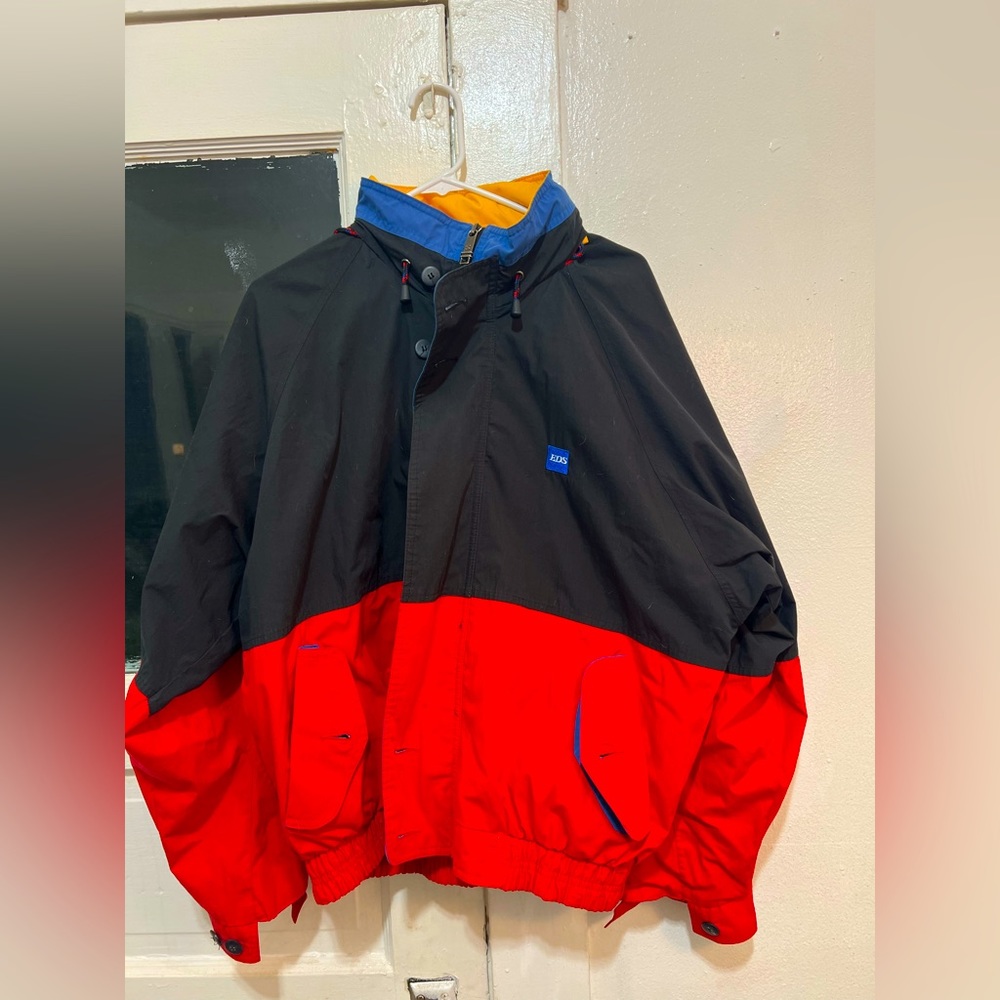 Swingster Jacket size L; hidden hoodie attached